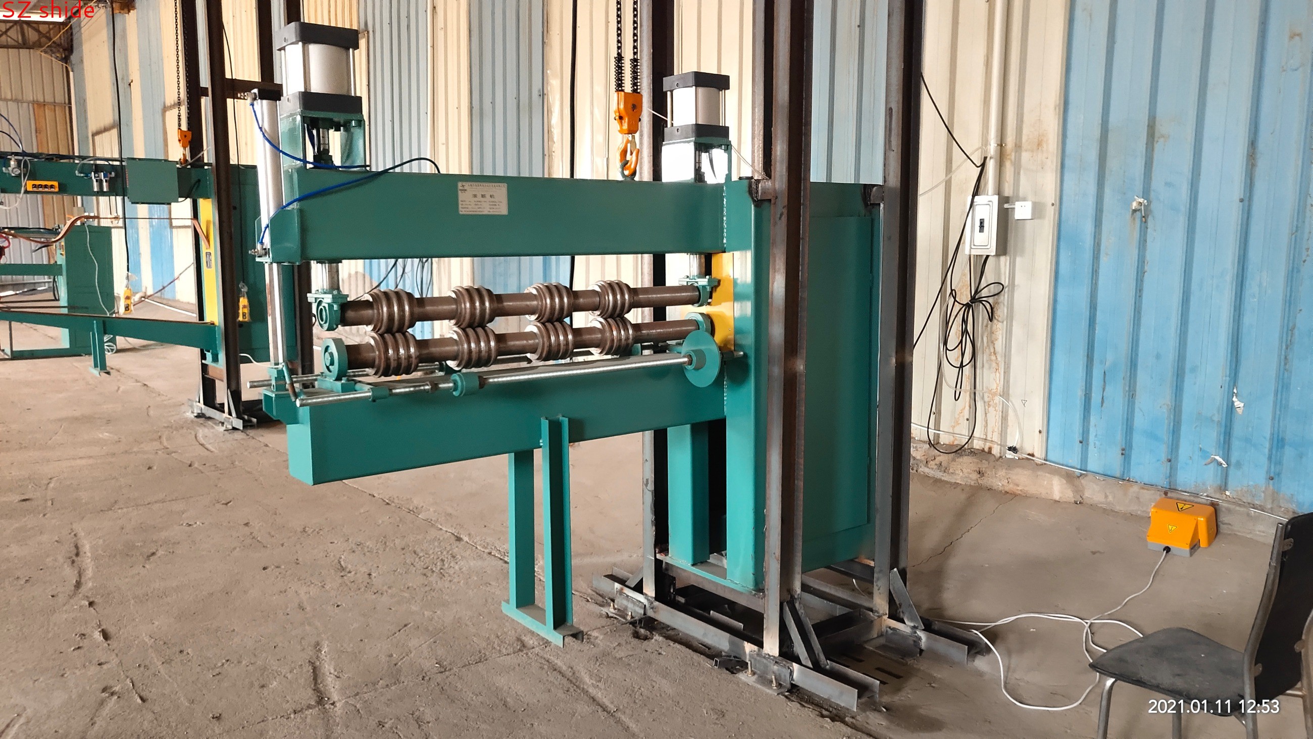 氣動(dòng)（雙電動(dòng)）水塔滾筋機(jī)