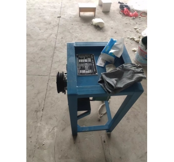 V型自動(dòng)彎腳機(jī)